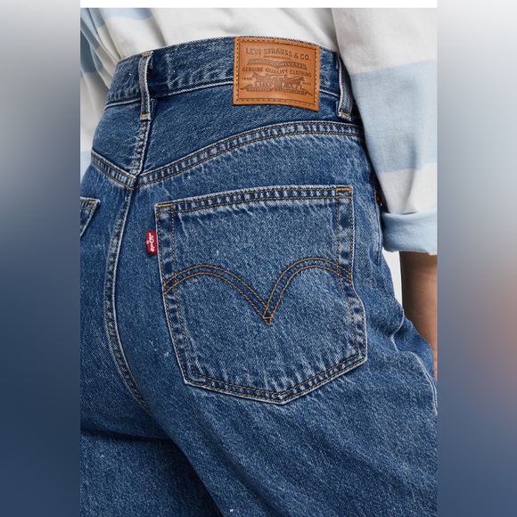 Women’s High Loose Levi’s Jeans‎ Size 31  Wide Leg Y2K 90’s Inspired Medium Wash - Picture 3 of 11